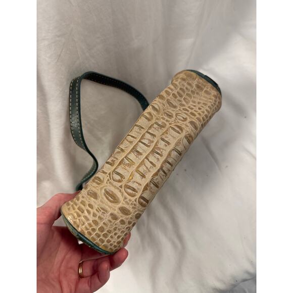 Dooney & Bourke Tan Teal Vintage Barrel Embossed Leather Bag GS - Picture 4 of 8